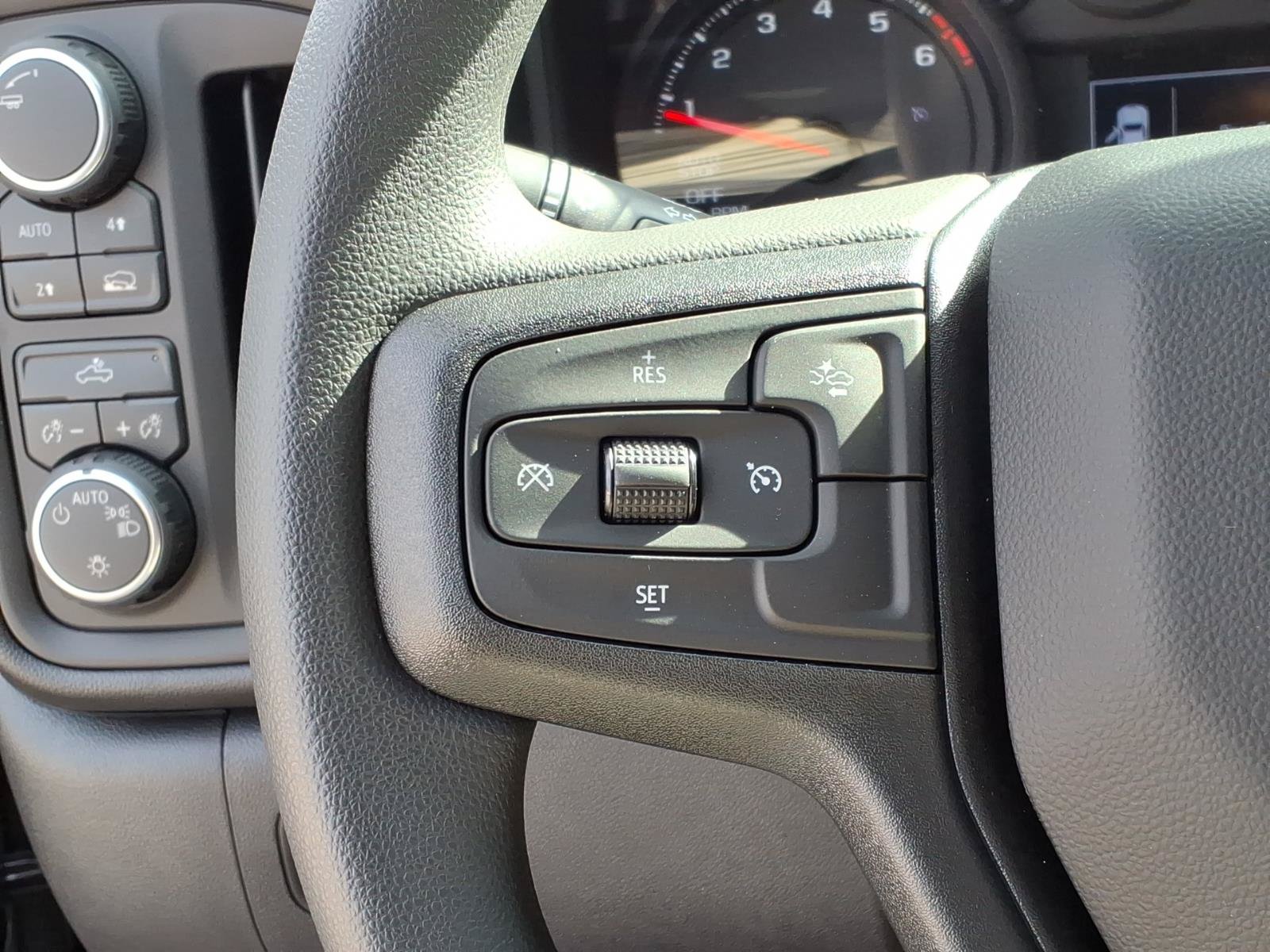 New 2026 Chevrolet Silverado 2500 ZR2 w/ LPO, Dark Essentials Package AWD/4WD image 25