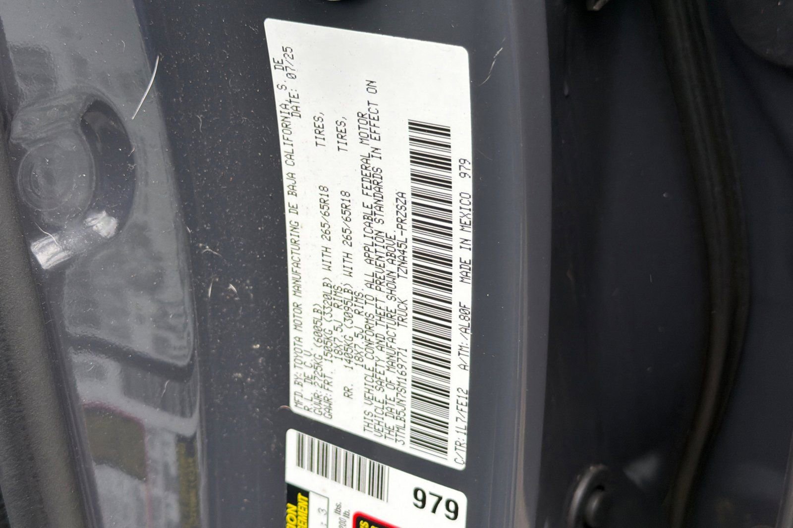 Used 2025 Toyota Tacoma TRD Sport AWD/4WD image 23