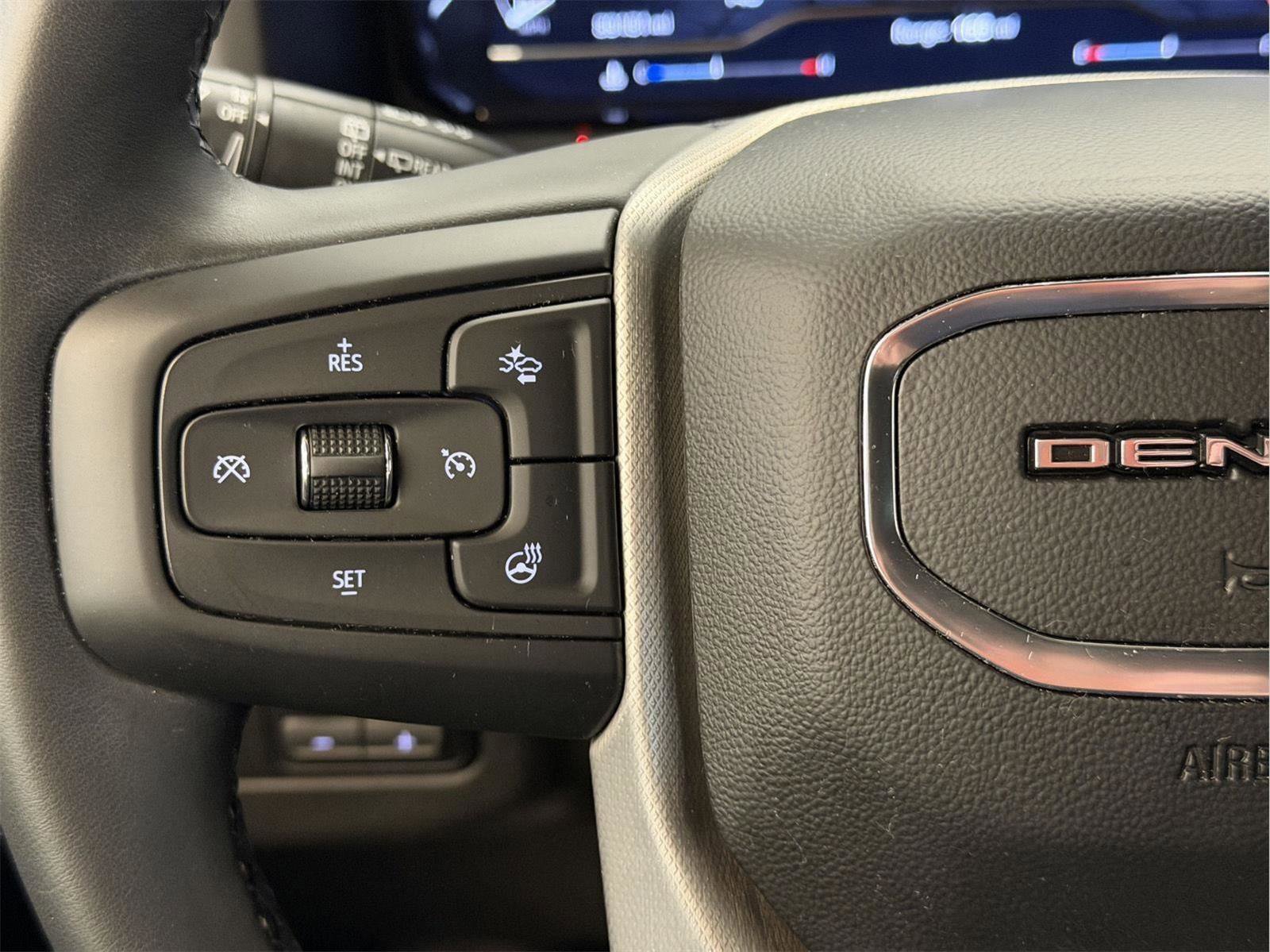 Certified 2023 GMC Yukon Denali AWD/4WD image 17
