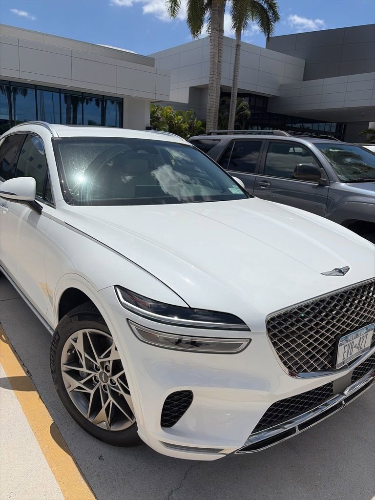 Used 2025 Genesis GV70 2.5T w/ Select Package image 1