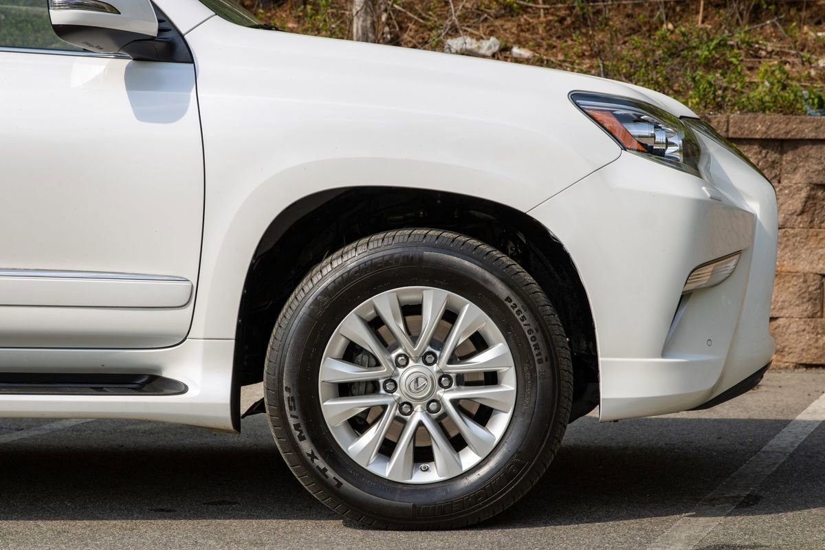 Used 2018 Lexus GX 460 Premium AWD/4WD image 5