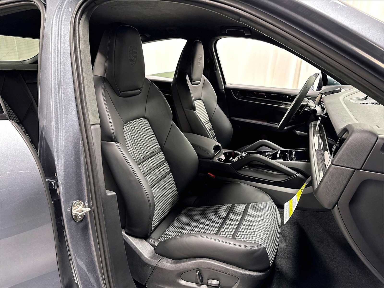New 2026 Porsche Cayenne S AWD/4WD image 29