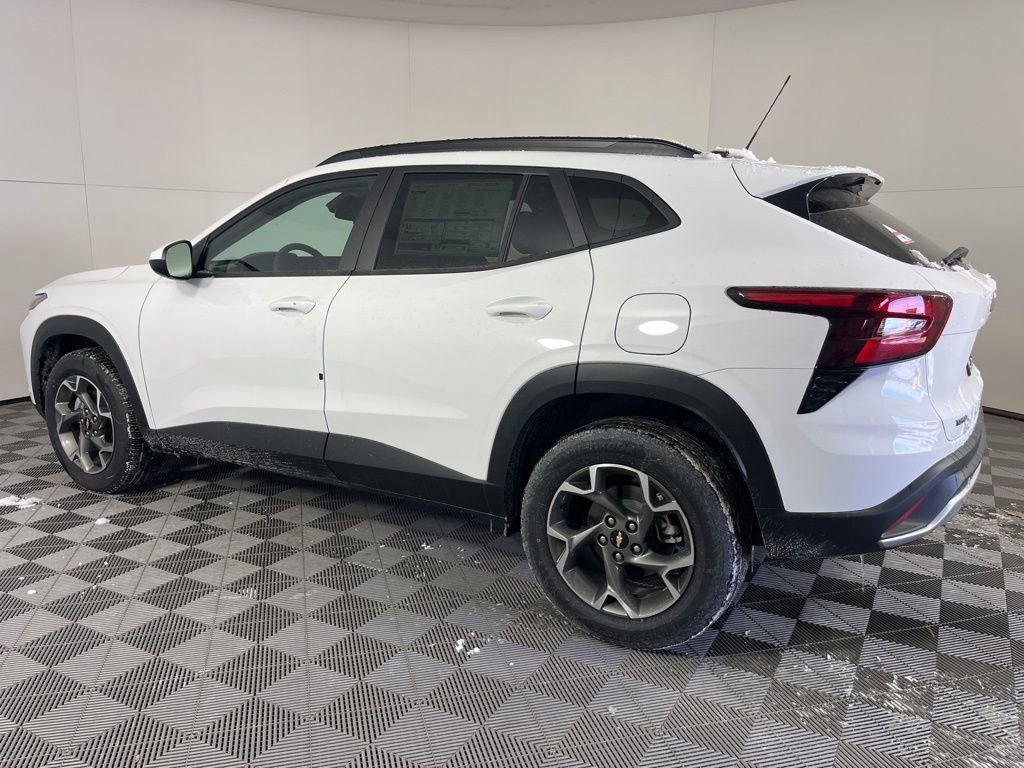 New 2026 Chevrolet Trax LT w/ Driver Confidence Package image 9