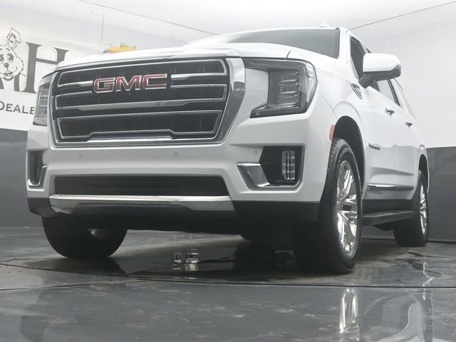Used 2022 GMC Yukon XL SLT w/ SLT Premium Package AWD/4WD image 4