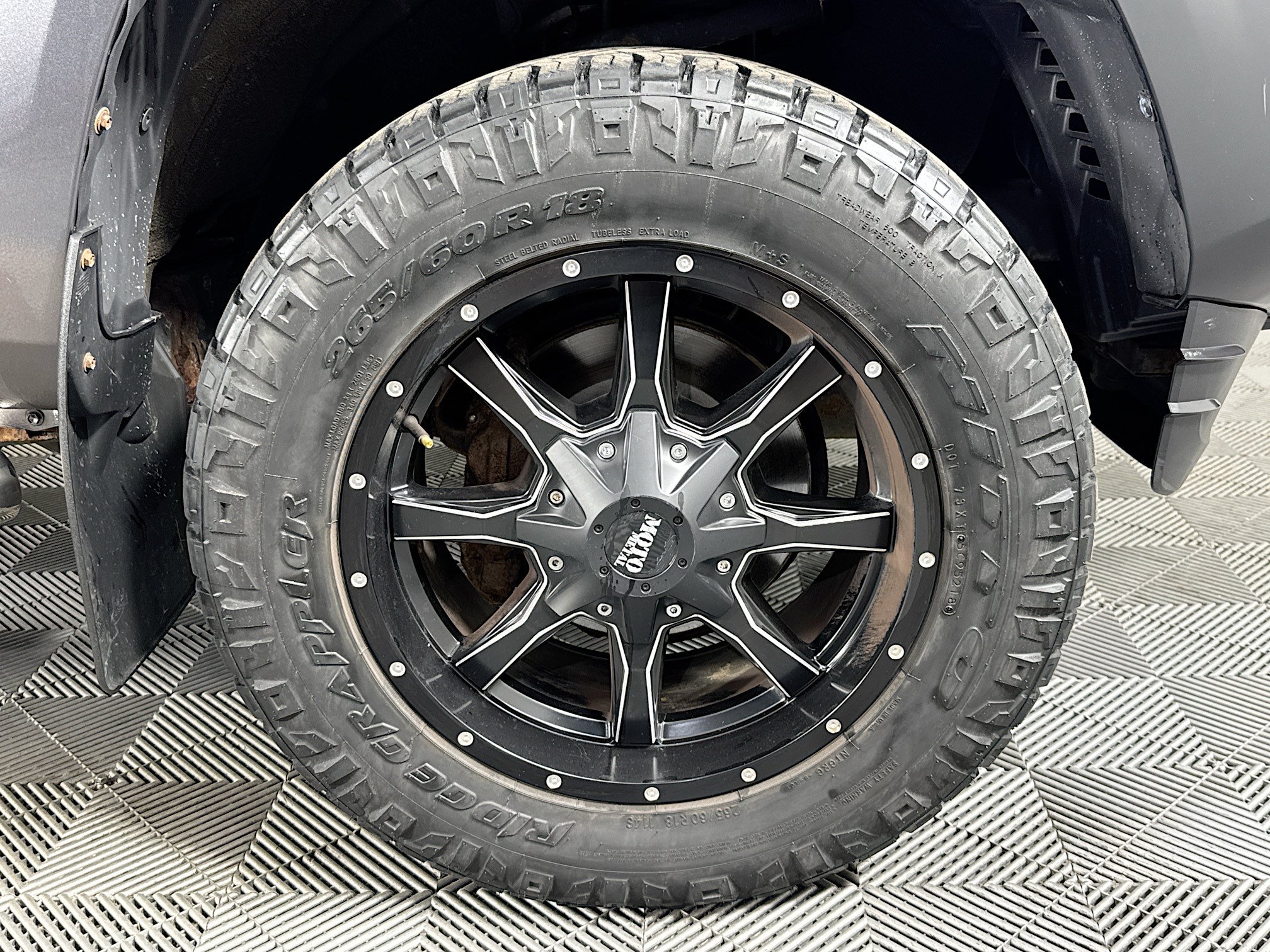 Used 2017 Toyota Tacoma SR AWD/4WD image 26