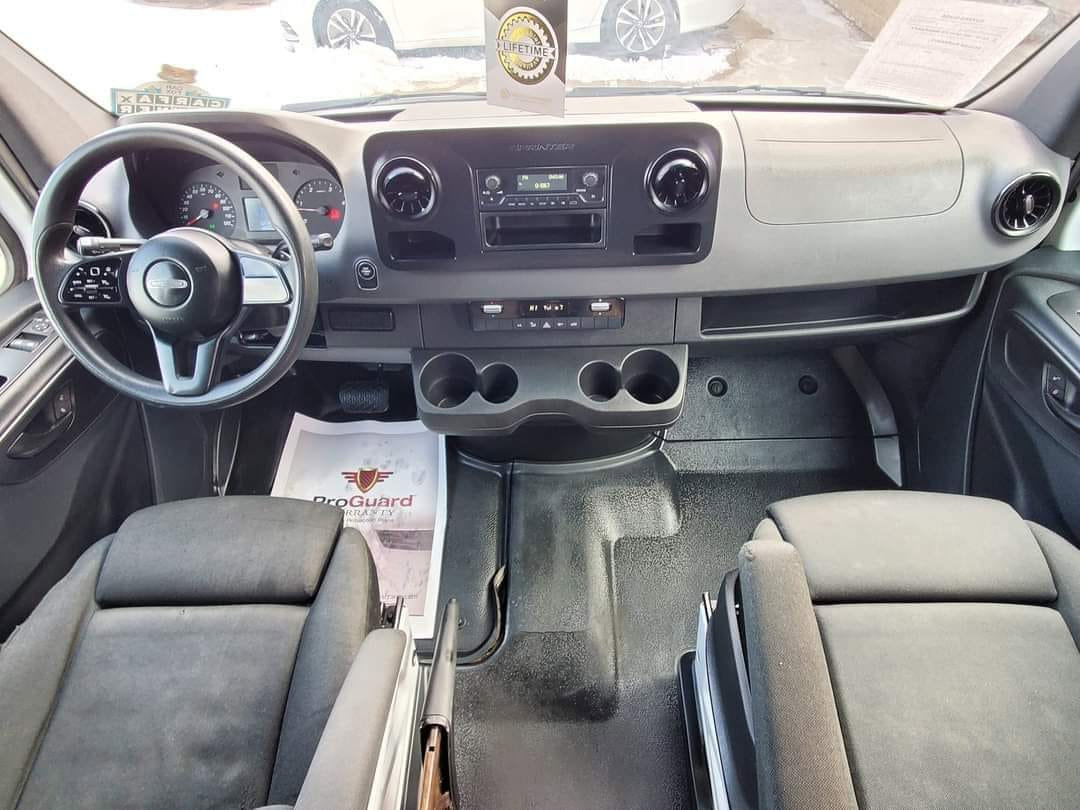 Used 2019 Freightliner Sprinter 2500 w/ Driver Convenience Package image 15