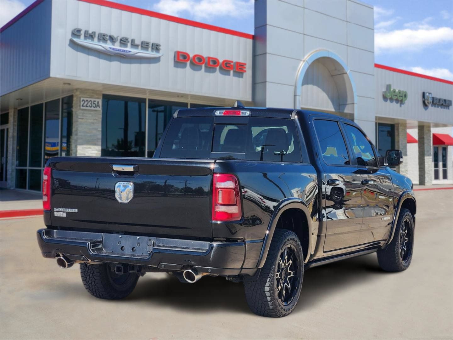 Used 2021 RAM 1500 Laramie w/ Laramie Southwest Edition RWD image 5