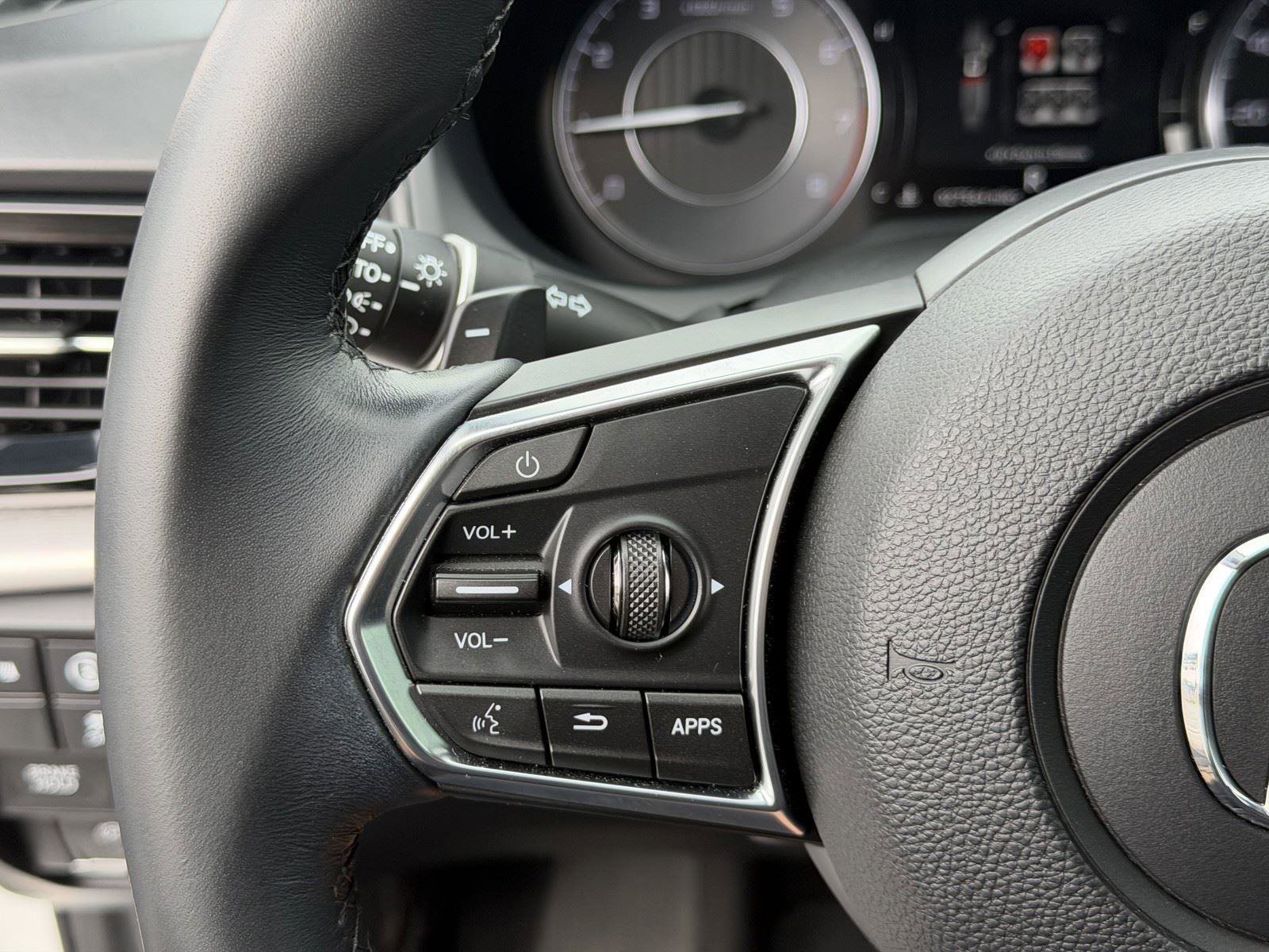 Certified 2023 Acura RDX FWD w/ Technology Package image 16