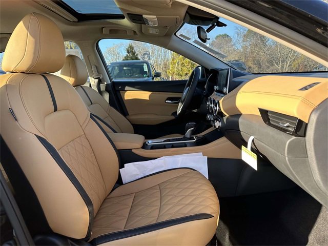 New 2025 Nissan Sentra SV w/ SV Premium Package image 10