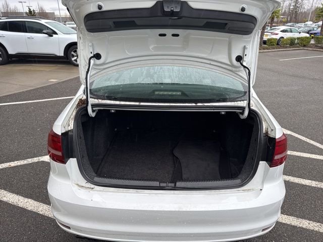 Used 2017 Volkswagen Jetta S w/ Jetta S Cold Weather Package image 12