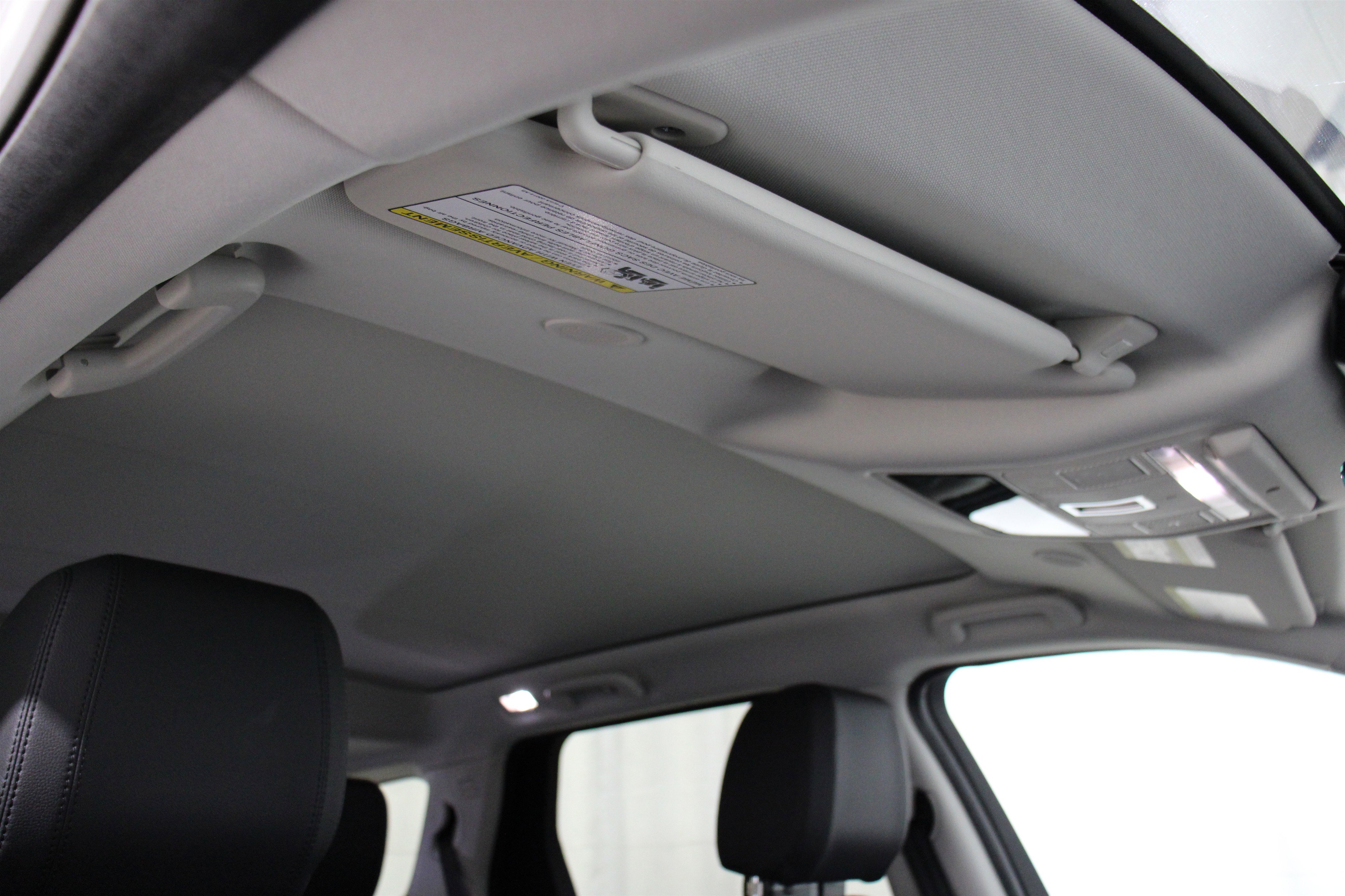 Used 2024 Land Rover Discovery Sport S image 26