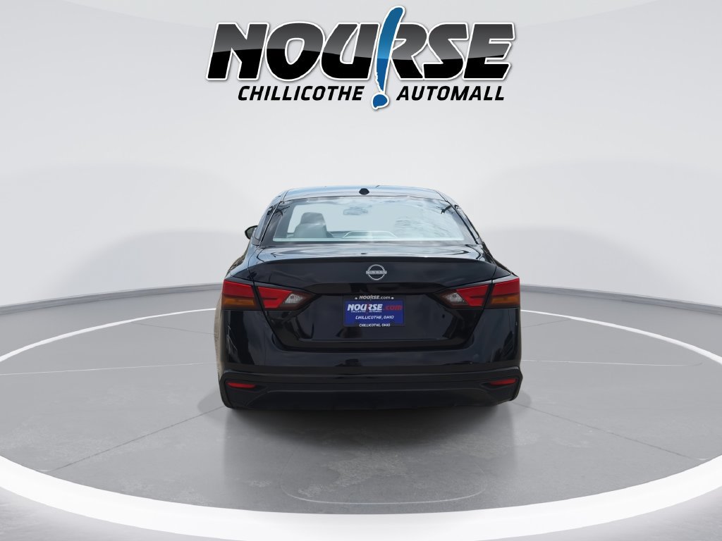 Used 2025 Nissan Altima 2.5 SV FWD image 7