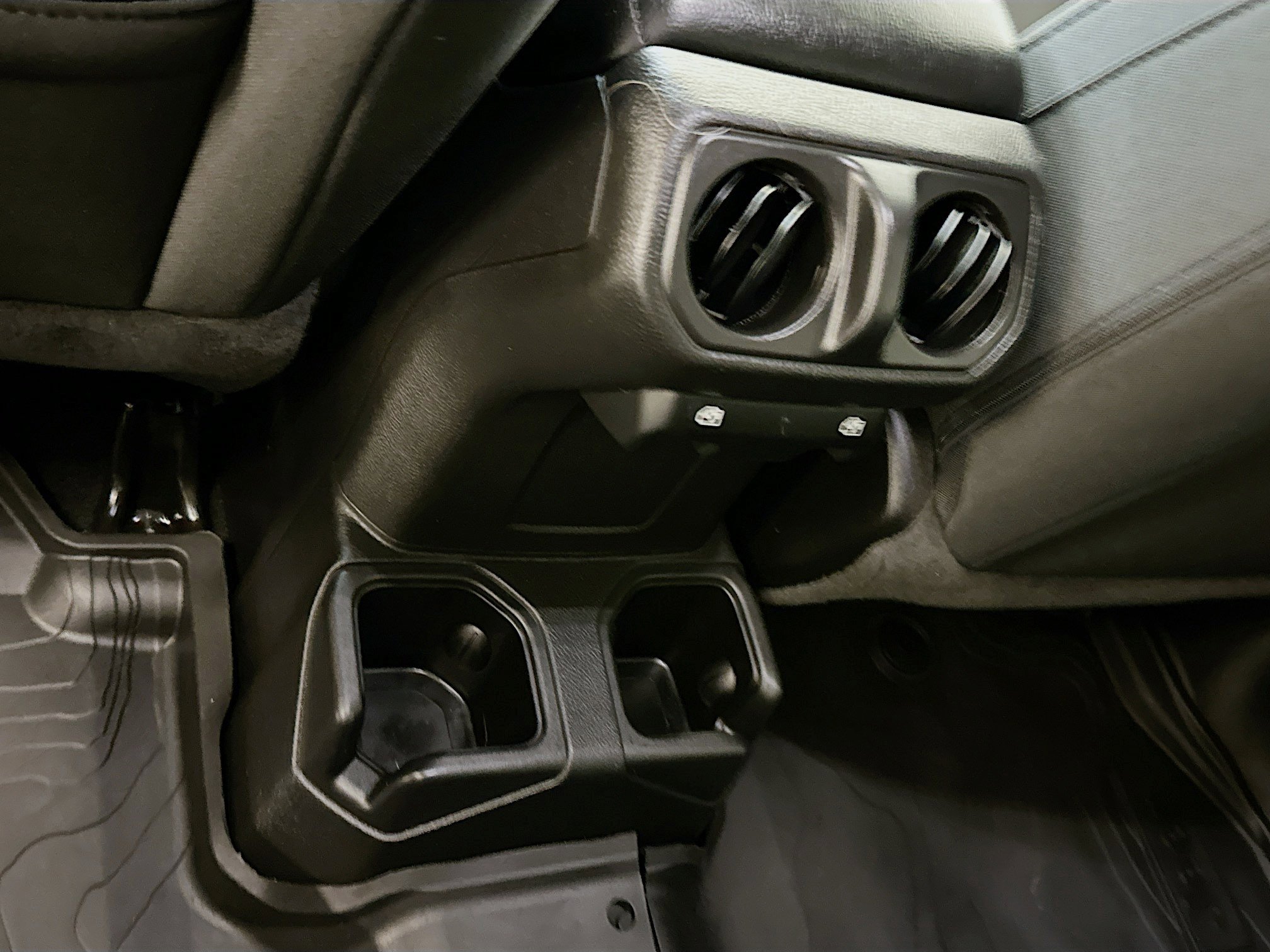 Used 2022 Jeep Wrangler Sport S image 28