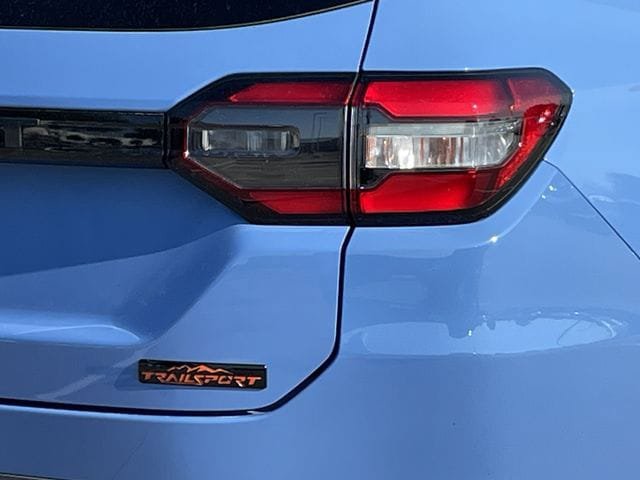 Used 2025 Honda Pilot TrailSport image 7
