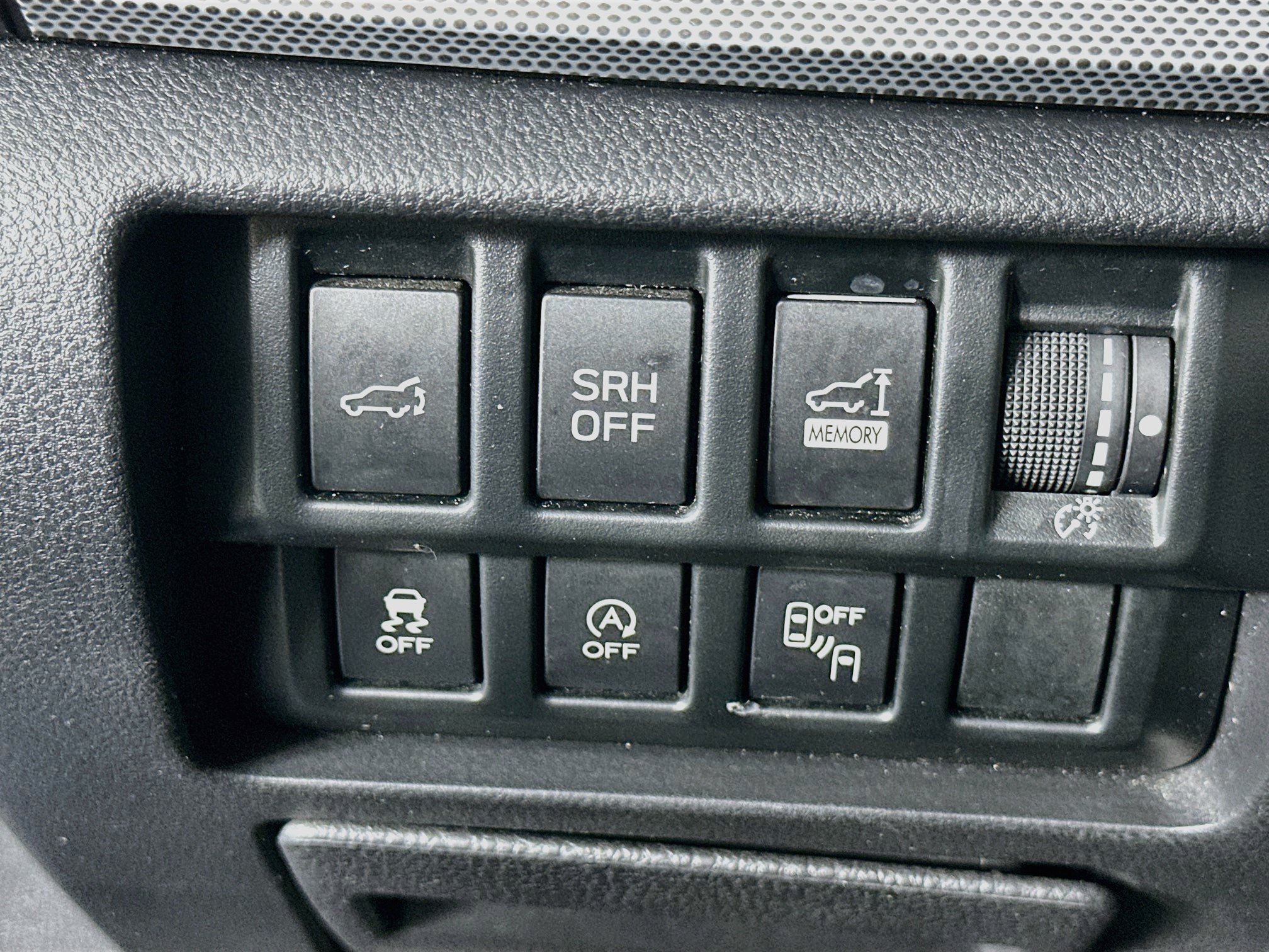 Used 2020 Subaru Forester Limited w/ Popular Package #3 AWD/4WD image 17