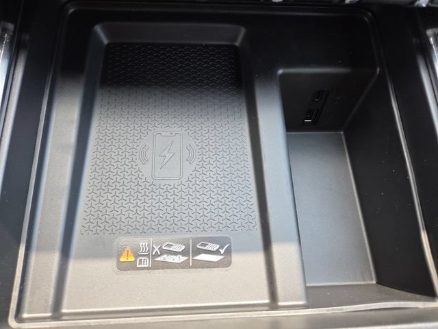 New 2026 GMC Acadia Elevation w/ Elevation Premium Package AWD/4WD image 10