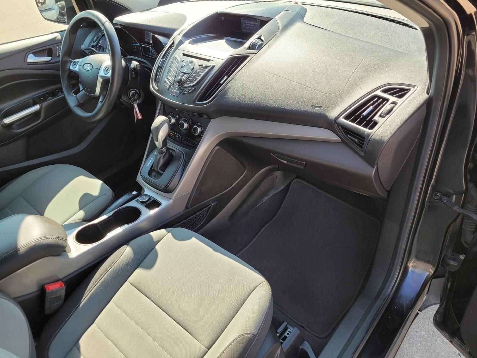 Used 2015 Ford Escape SE FWD image 9
