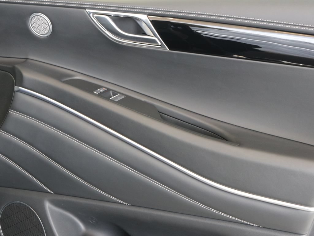 Used 2025 Genesis GV80 2.5T Standard AWD/4WD image 45