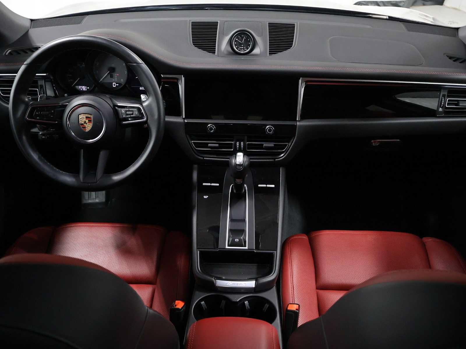 Certified 2023 Porsche Macan S AWD/4WD image 23