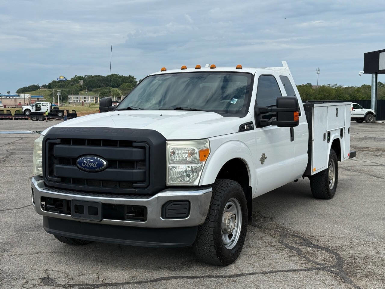 Used 2015 Ford F350 XL w/ Power Equipment Group image 1