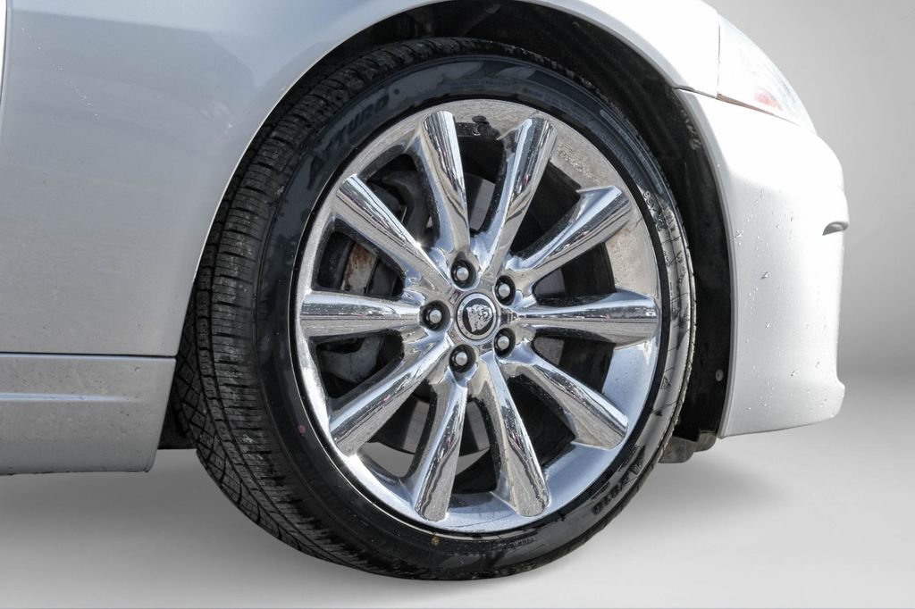 Used 2010 Jaguar XK Convertible image 51