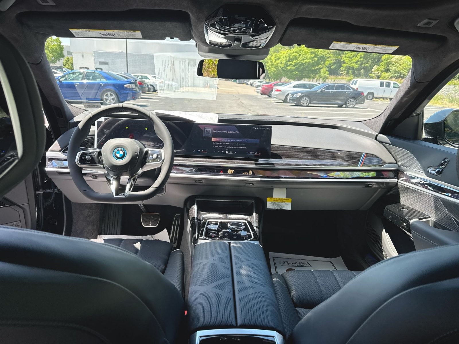 New 2026 BMW i7 M70 w/ M Sport Package RWD image 12