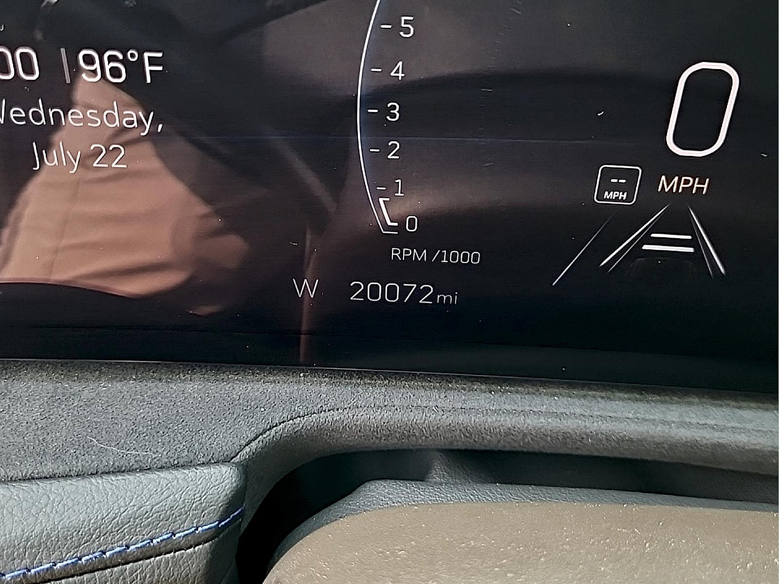 Certified 2024 Cadillac XT4 Sport w/ Technology Package AWD/4WD image 21