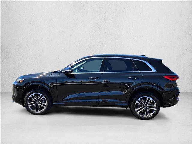 Certified 2025 Audi Q5 Premium w/ Convenience Package AWD/4WD image 9