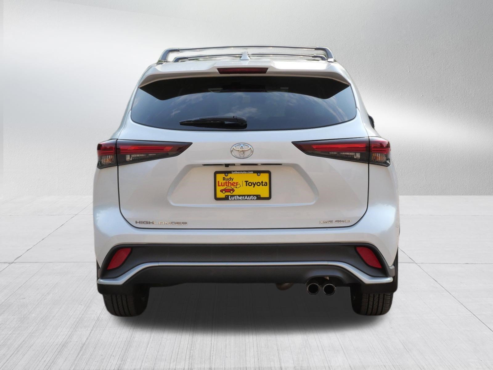 Certified 2024 Toyota Highlander XSE AWD/4WD image 6