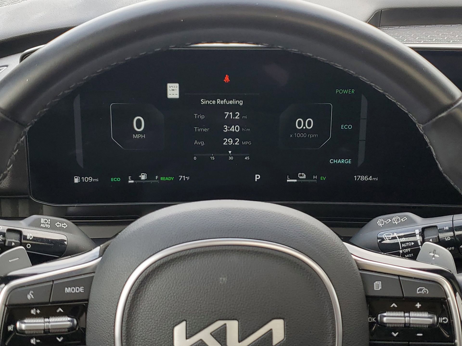 Used 2025 Kia Carnival SX w/ SX Dark Edition Package image 26