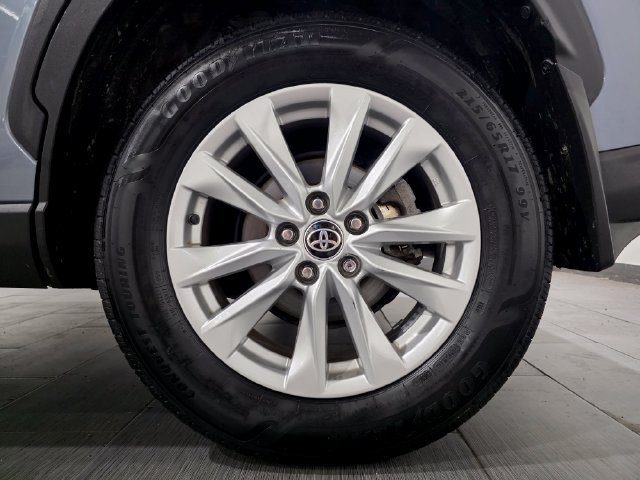 Used 2024 Toyota Corolla Cross LE AWD/4WD image 23