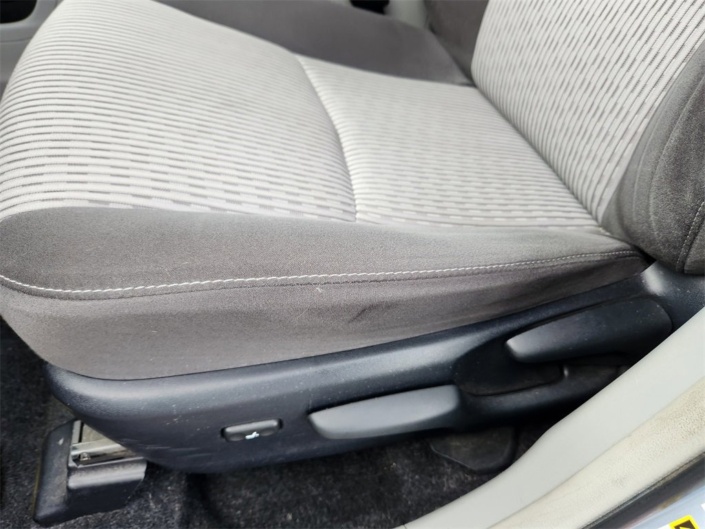 Used 2015 Toyota Prius V Five image 15