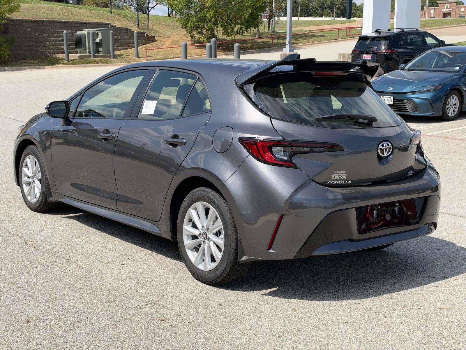 New 2027 Toyota Corolla SE w/ SE Premium Package FWD image 4