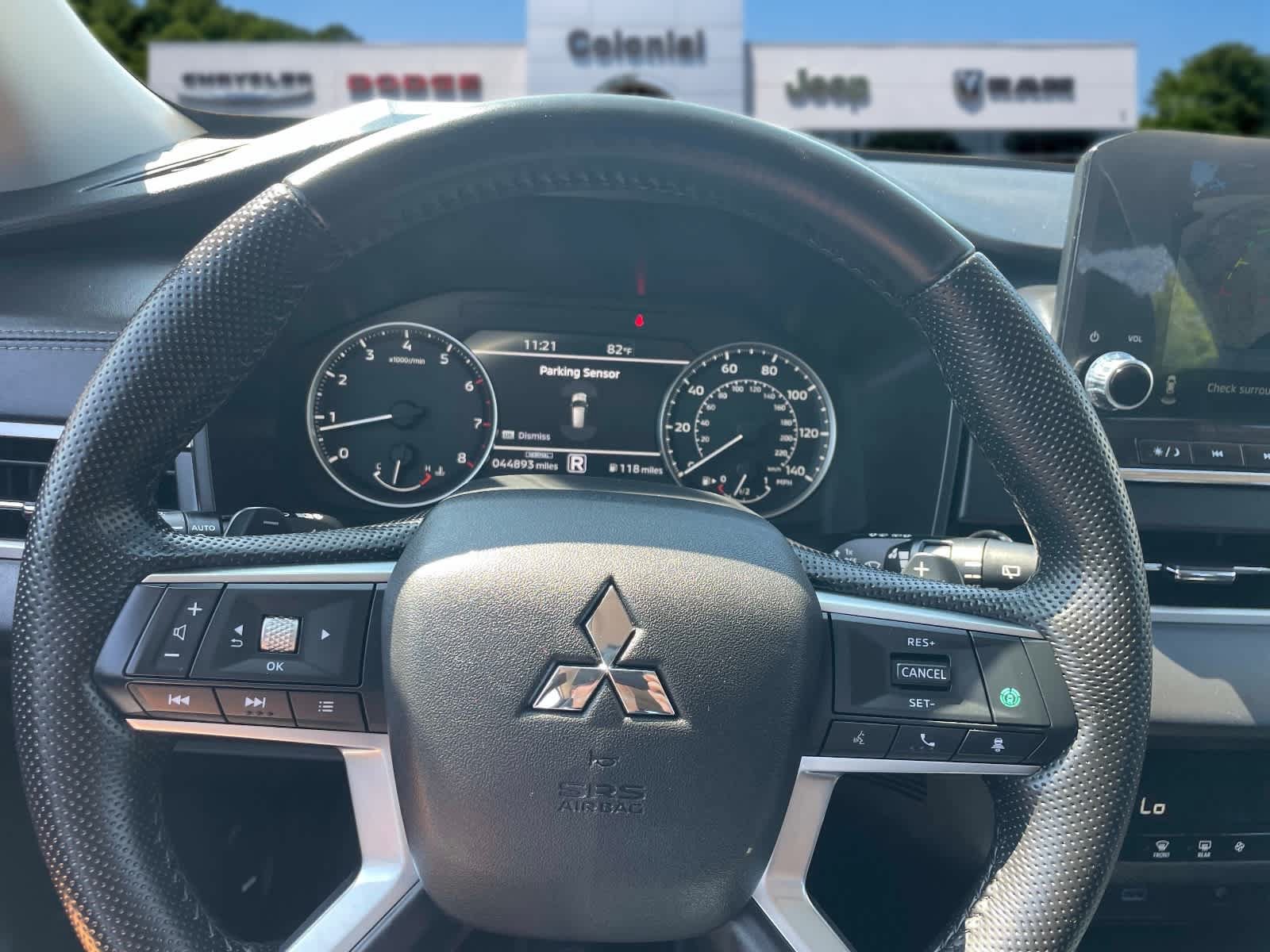 Used 2024 Mitsubishi Outlander SE AWD/4WD image 28