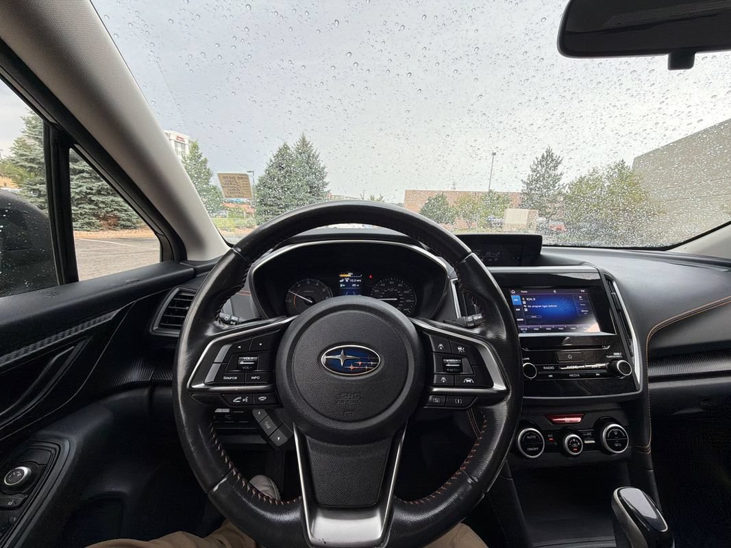 Used 2020 Subaru Crosstrek 2.0i Premium w/ Moonroof Package 2 AWD/4WD image 18