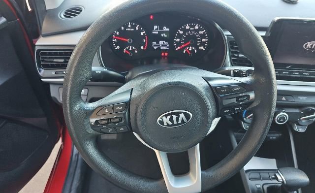 Used 2021 Kia Rio S image 3
