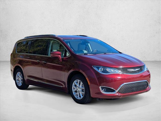 Used 2020 Chrysler Pacifica Touring-L image 3