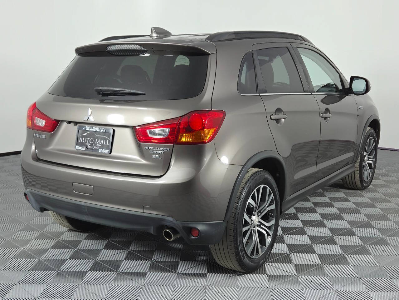 Used 2017 Mitsubishi Outlander Sport SEL AWD/4WD image 7