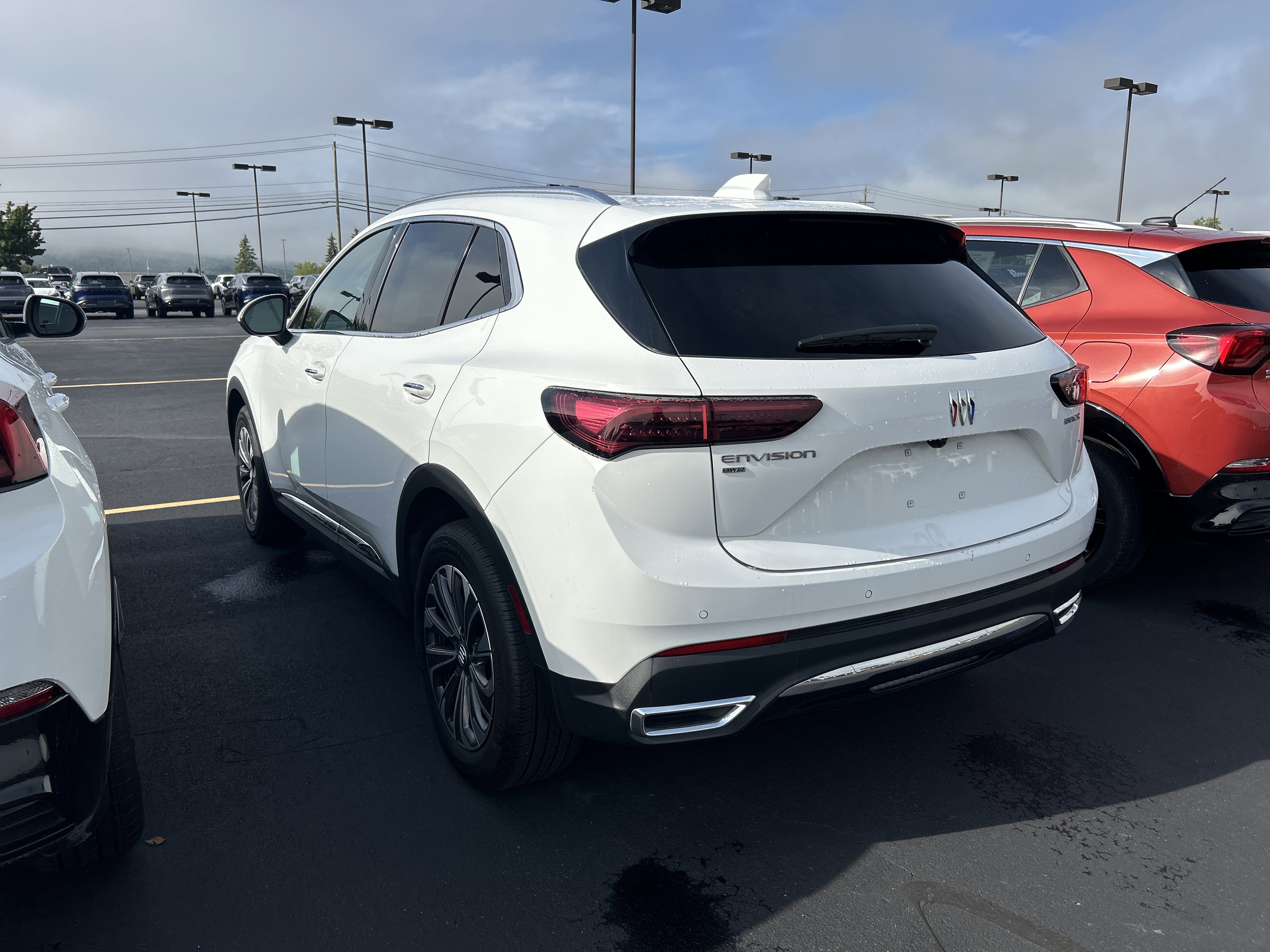 Used 2024 Buick Envision Preferred image 6