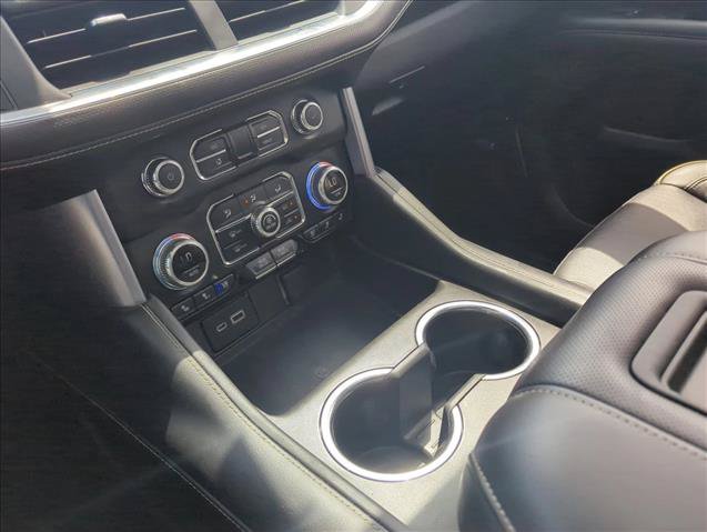 Used 2021 GMC Yukon XL SLT w/ SLT Premium Package RWD image 15
