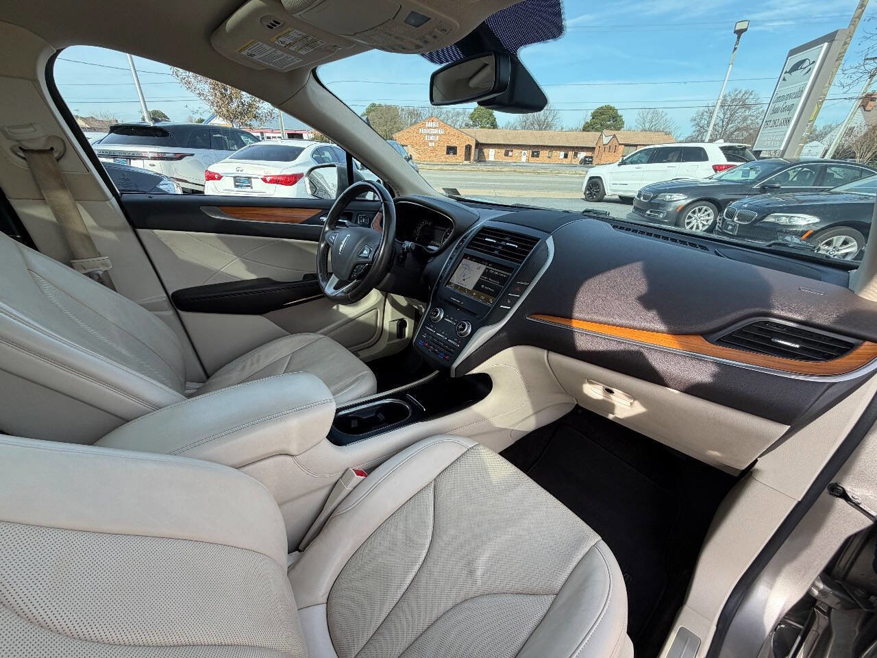 Used 2016 Lincoln MKC Reserve image 13