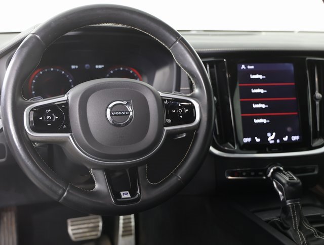 Used 2020 Volvo S60 T6 R-Design image 7