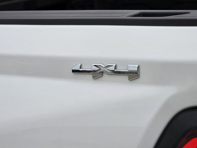 Used 2024 GMC Canyon Elevation w/ Elevation Premium Package AWD/4WD image 8