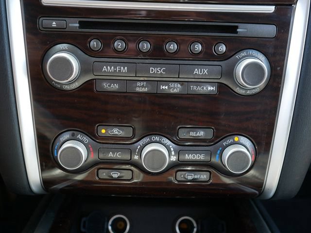 Used 2015 Nissan Pathfinder SL w/ Trailer Tow Package FWD image 33
