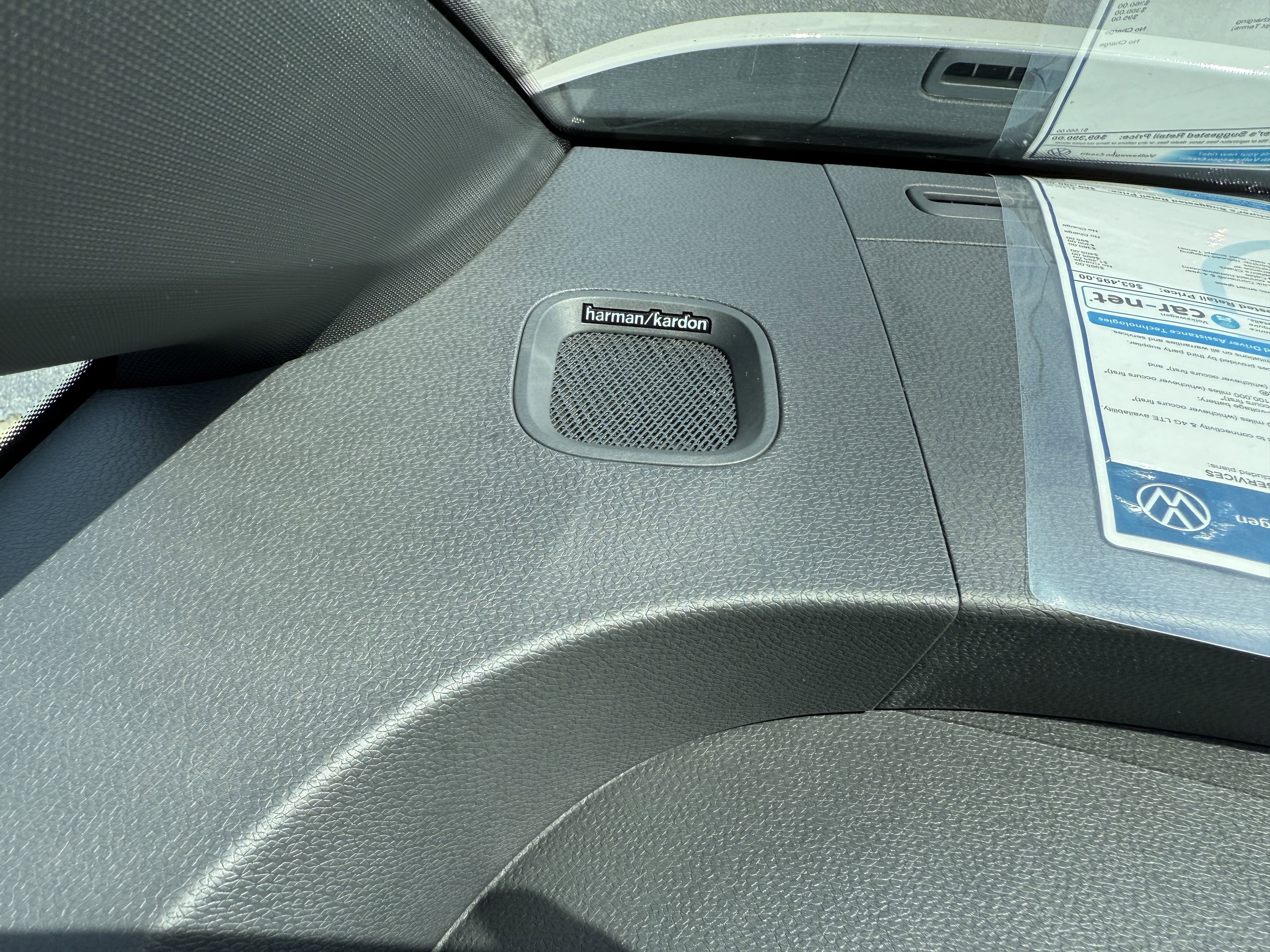 New 2025 Volkswagen ID. Buzz Pro S Plus image 20