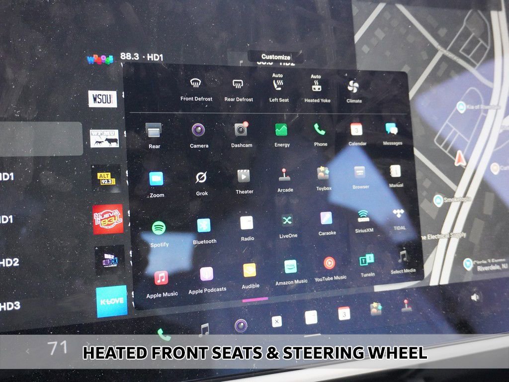 Used 2023 Tesla Model S Plaid image 6