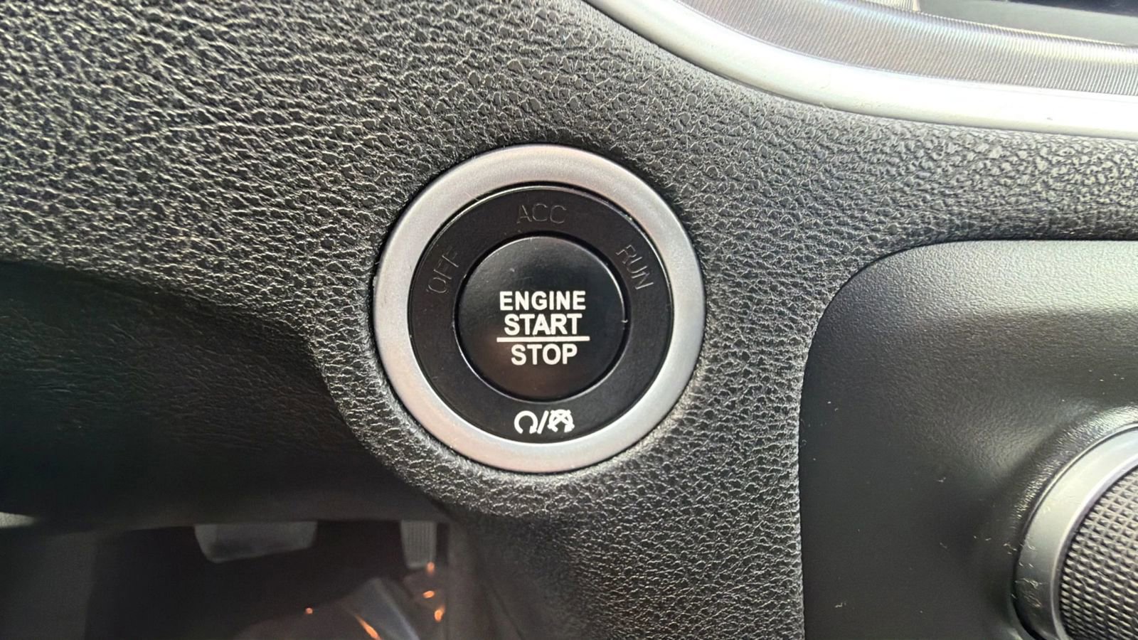 Used 2021 Dodge Charger SXT w/ Leather Interior Group image 20