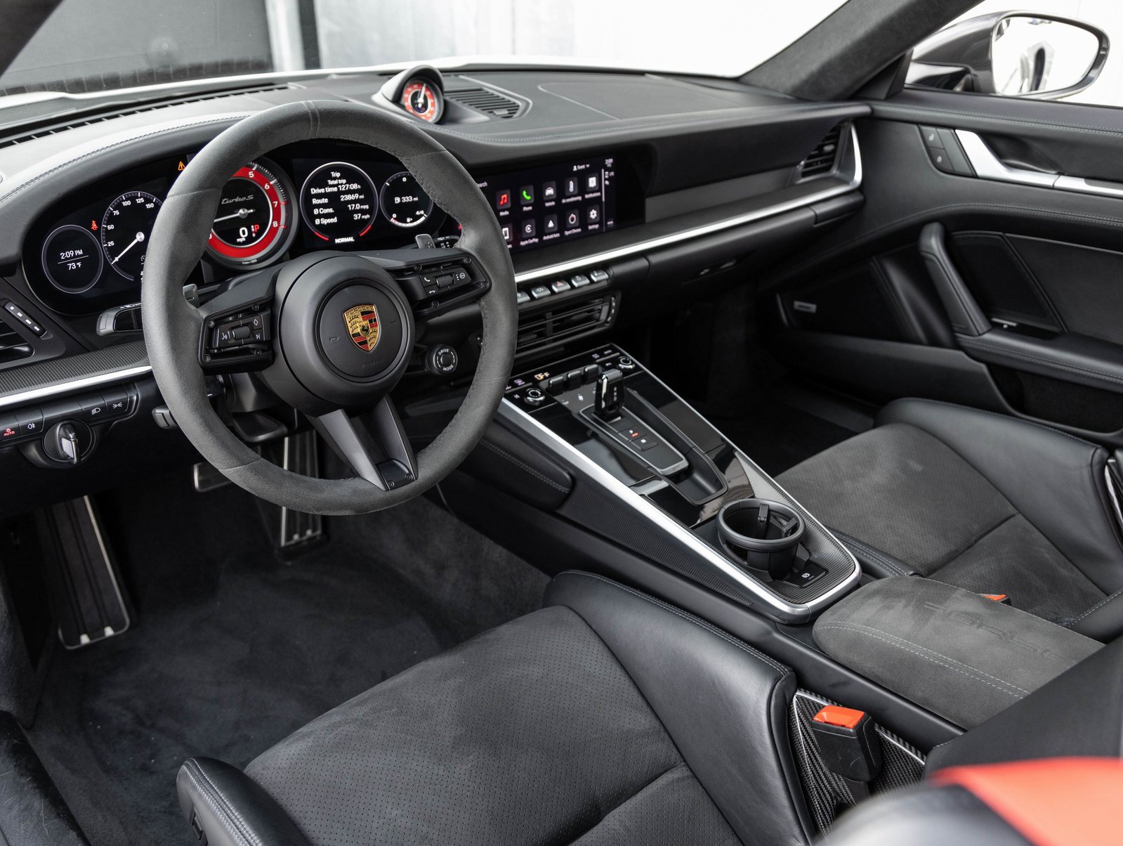 Certified 2022 Porsche 911 Turbo S image 4