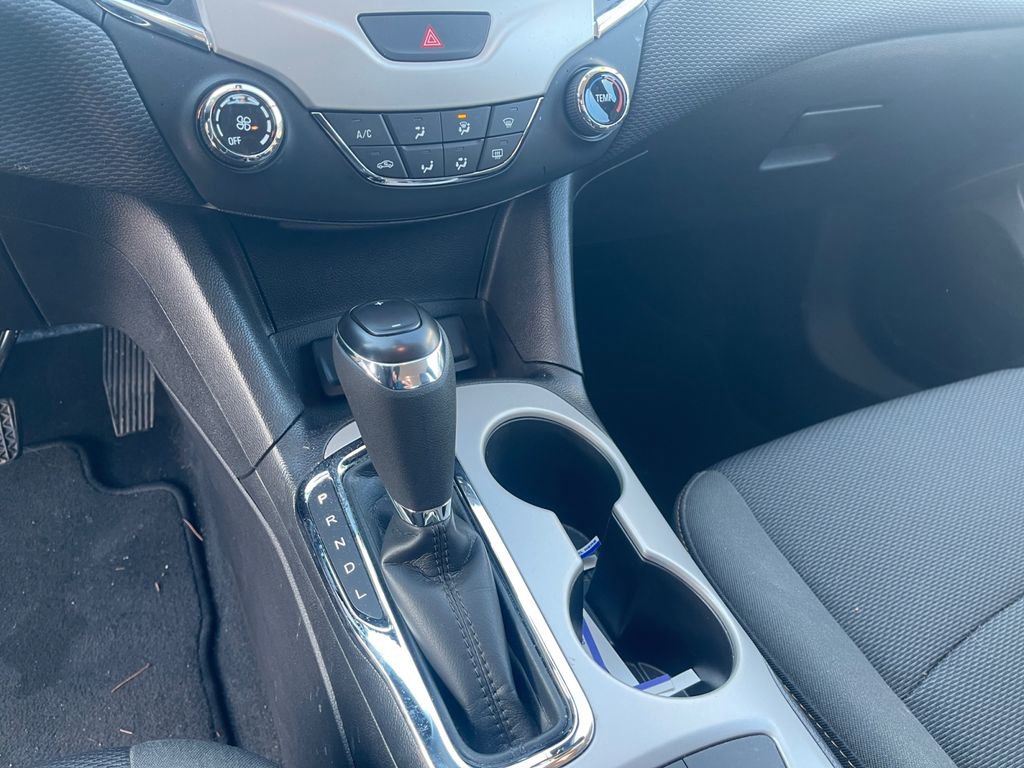 Used 2017 Chevrolet Cruze LS image 11