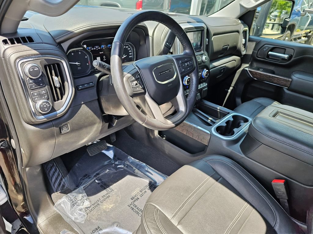 Used 2021 GMC Sierra 3500 Denali w/ Denali Ultimate Package AWD/4WD image 22